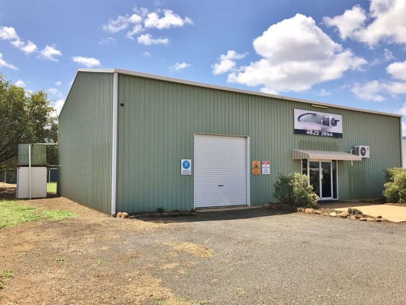 93 Raglan Street, Roma QLD 4455