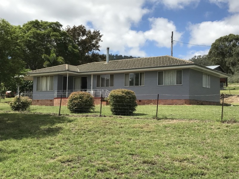 ” OAKLEIGH”, Upper Pilton QLD 4361