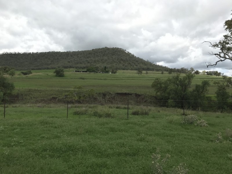 ” OAKLEIGH”, Upper Pilton QLD 4361