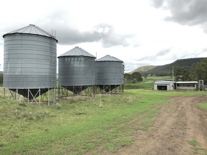 ” OAKLEIGH”, Upper Pilton QLD 4361