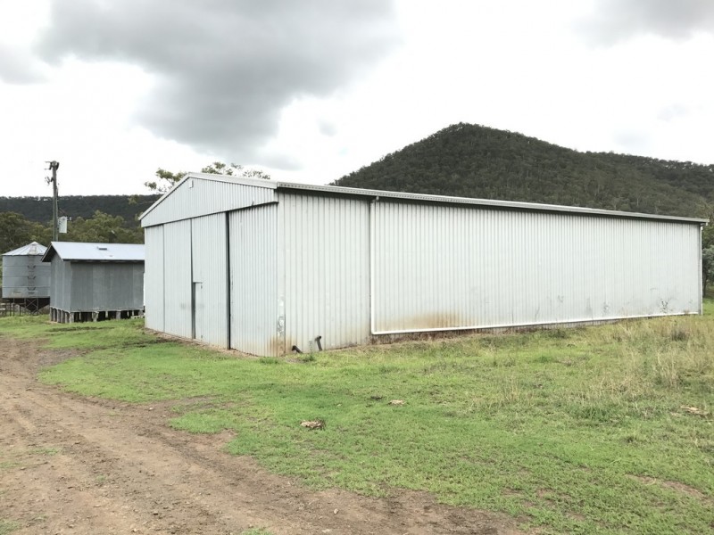” OAKLEIGH”, Upper Pilton QLD 4361