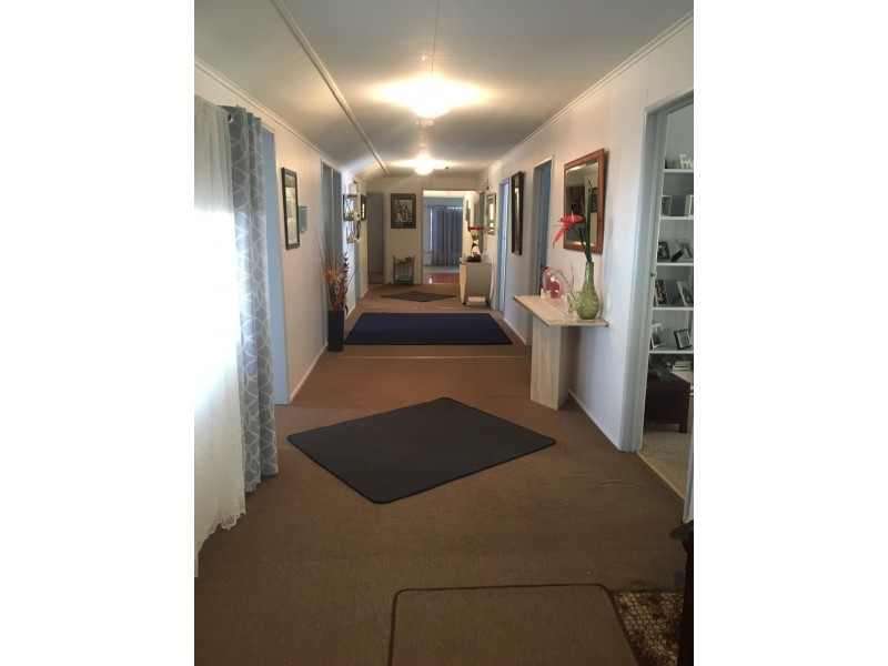 39 Quarrion Street, Quilpie QLD 4480