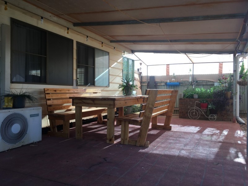39 Quarrion Street, Quilpie QLD 4480