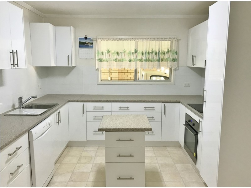 46 Taylor Street, Roma QLD 4455