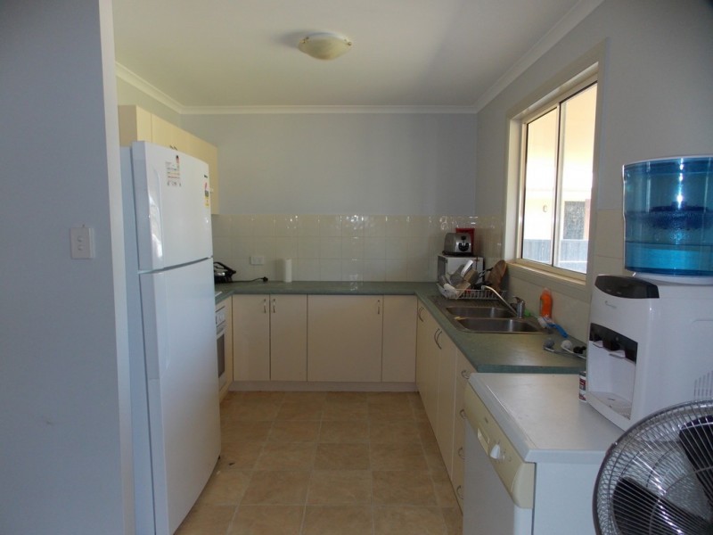 24 BEDFORD STREET, Blackall QLD 4472