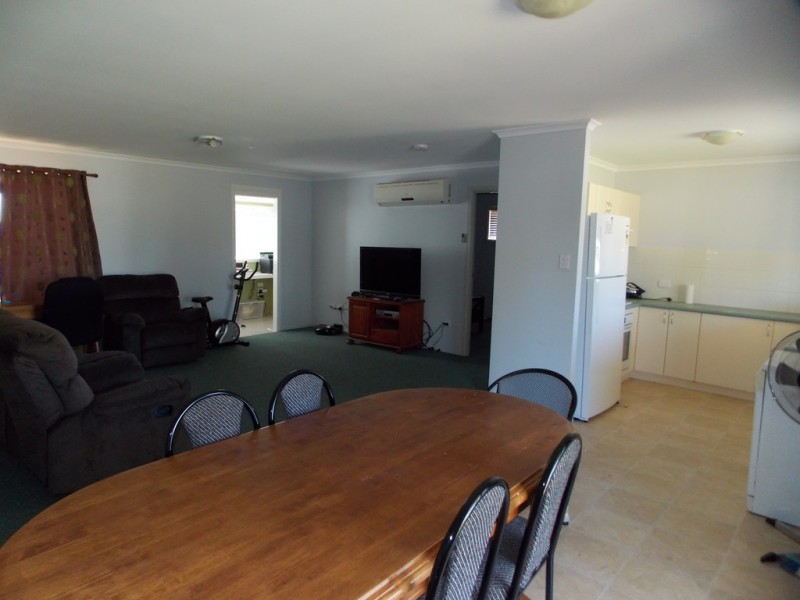 24 BEDFORD STREET, Blackall QLD 4472