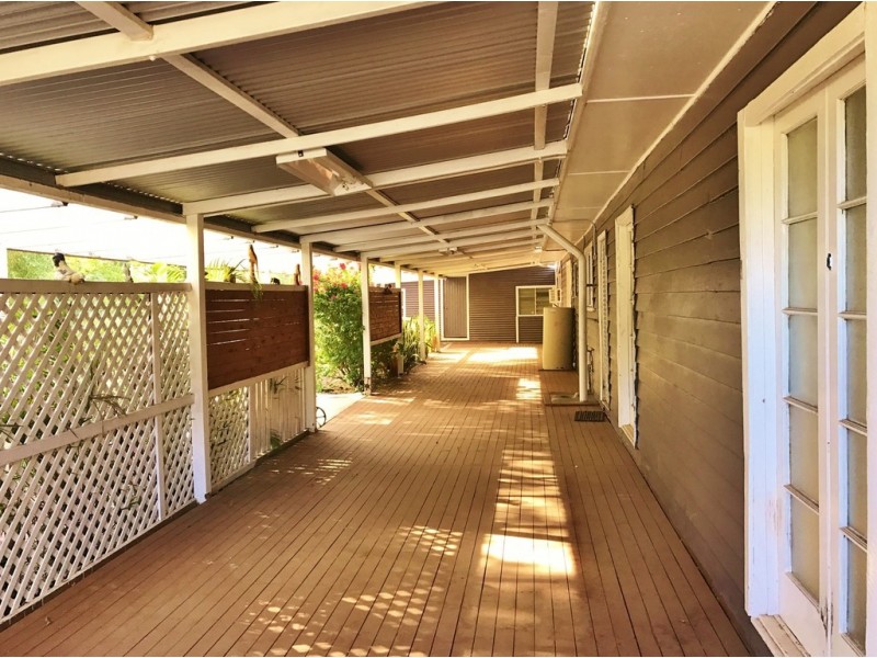 15 Cordelia Street, Surat QLD 4417