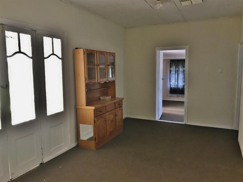 15 Cordelia Street, Surat QLD 4417