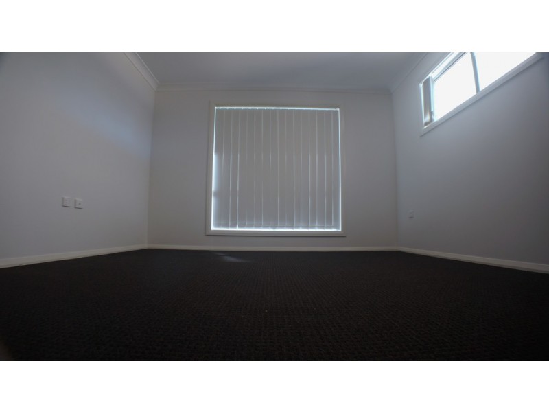 39 Cypress Pines Drive, Miles QLD 4415