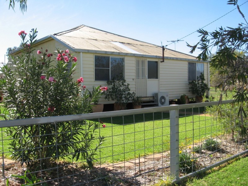55 Quarrion Street, Quilpie QLD 4480