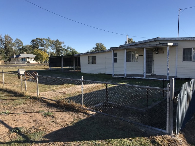 32 Wallen Street, Miles QLD 4415