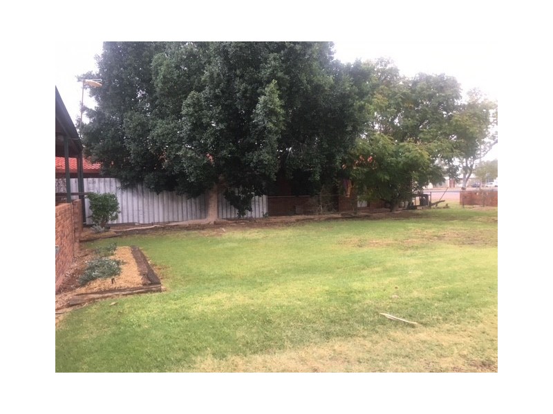 58 Pegler St, Quilpie QLD 4480