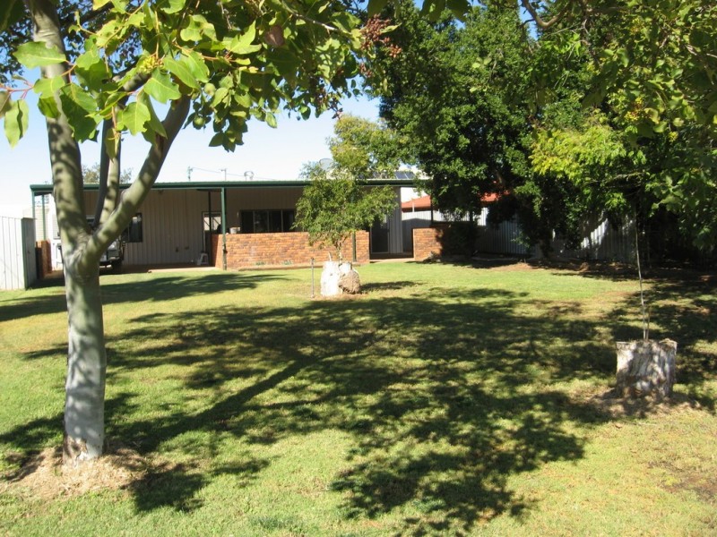 58 Pegler St, Quilpie QLD 4480
