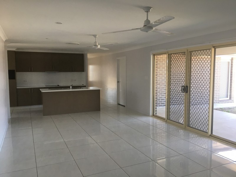 6 Sweetapple Drive, Miles QLD 4415