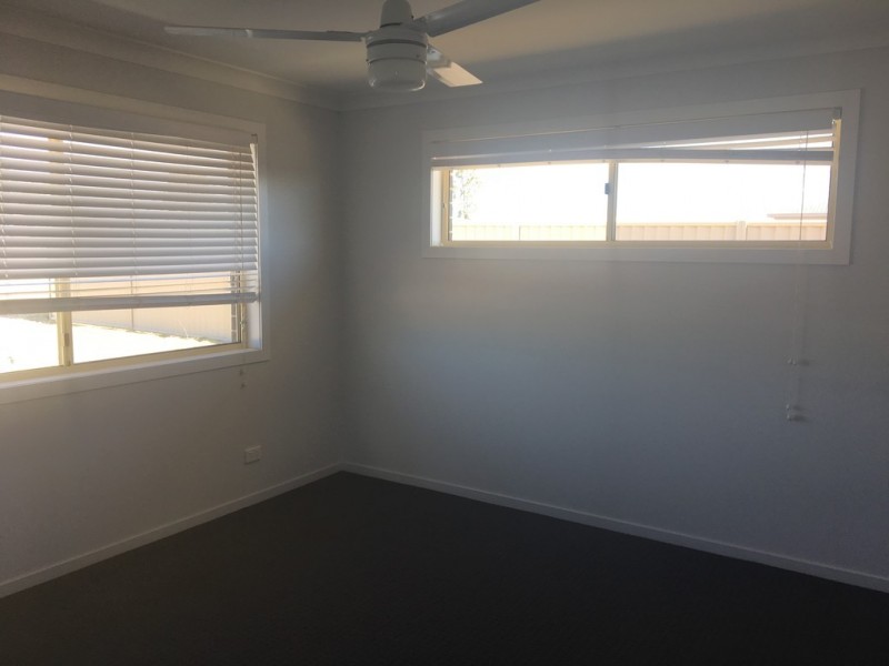 6 Sweetapple Drive, Miles QLD 4415