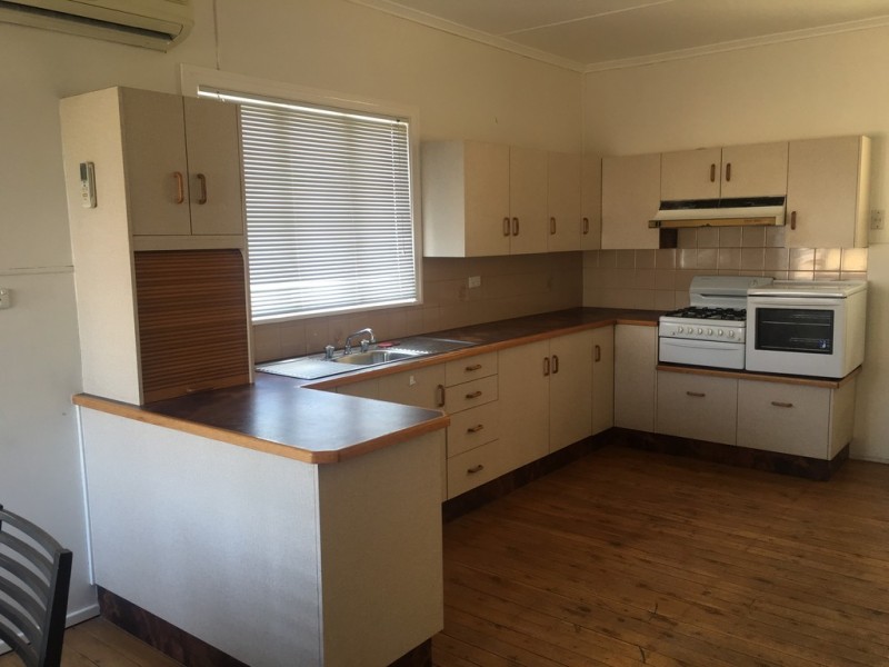 43 Wolsey Street, Taroom QLD 4420