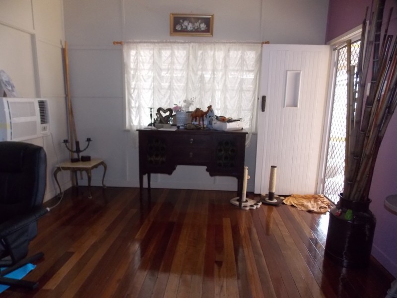 8 ROSE STREET, Blackall QLD 4472