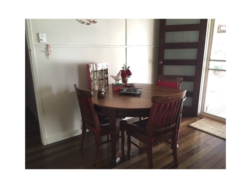 8 ROSE STREET, Blackall QLD 4472