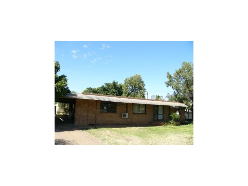 16 Victoria Street, St George QLD 4487
