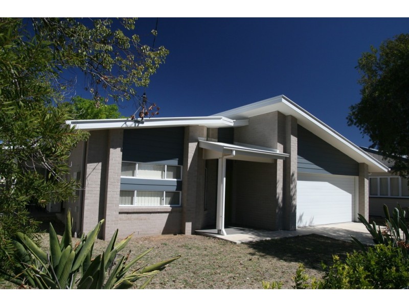 18 EDITH STREET, Miles QLD 4415