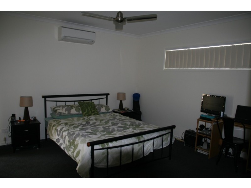18 EDITH STREET, Miles QLD 4415