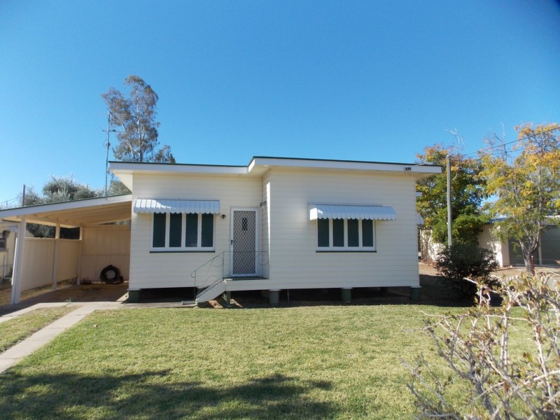 99 THISTLE STREET, Blackall QLD 4472