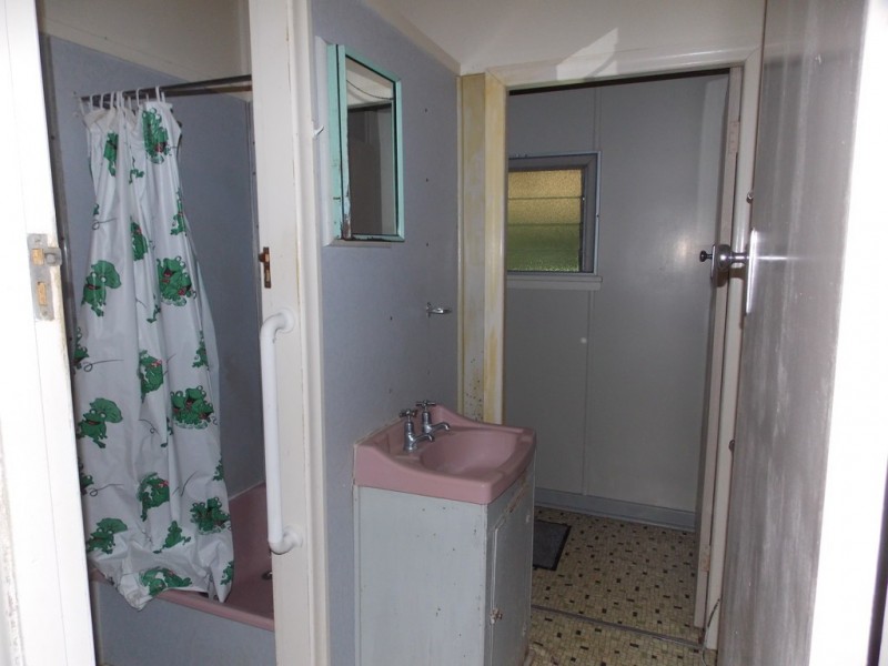 99 THISTLE STREET, Blackall QLD 4472