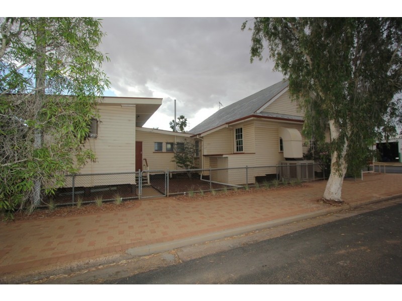” Quilpie Post Office “, Quilpie QLD 4480