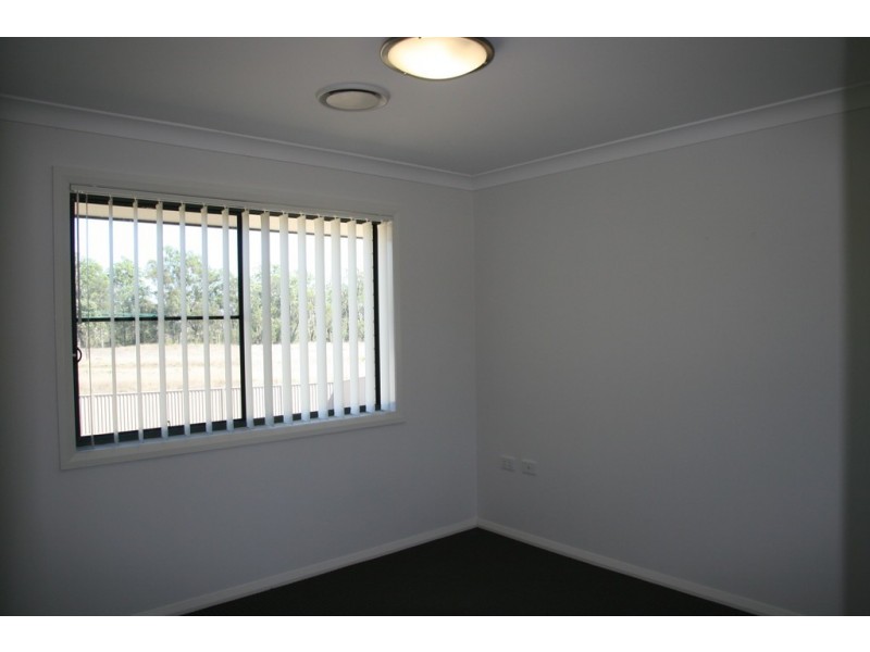 33 Cypress Pines Drive, Miles QLD 4415