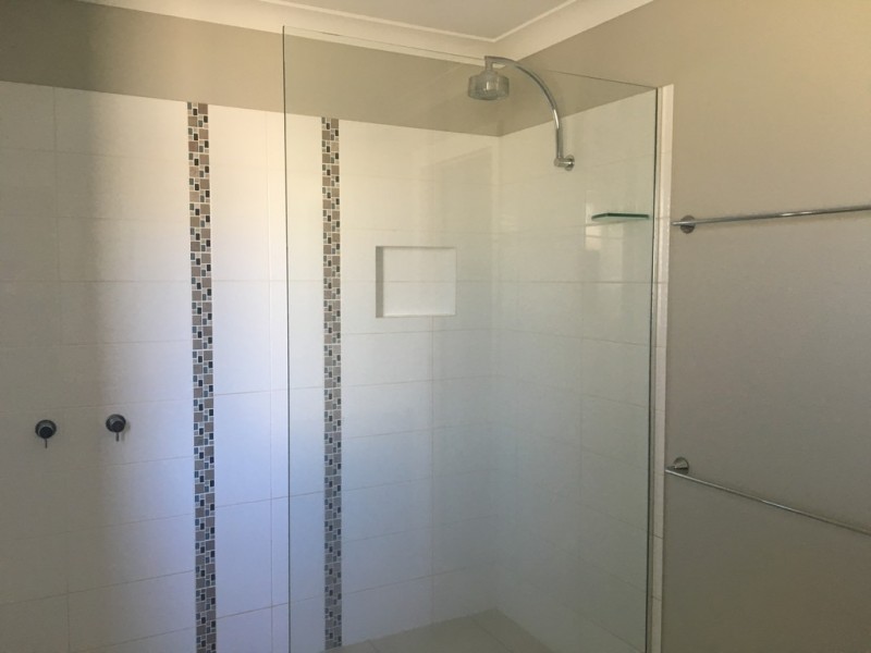 4 Lawton Place, Miles QLD 4415