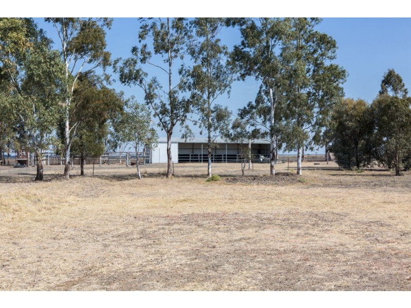 486 MT PLEASANT RD, Dalby QLD 4405