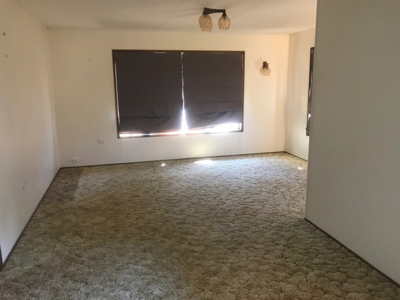 1 Hoffman Street, Wandoan QLD 4419