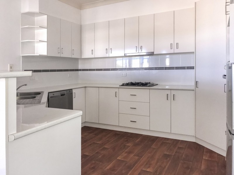 148 Sandalwood Avenue East, Dalby QLD 4405