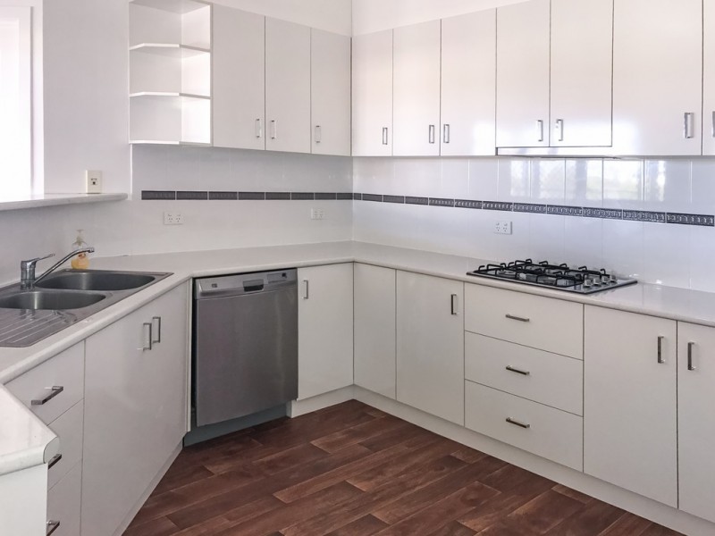 148 Sandalwood Avenue East, Dalby QLD 4405