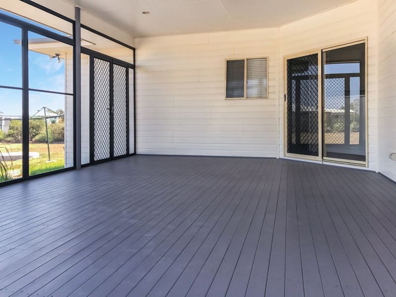 148 Sandalwood Avenue East, Dalby QLD 4405