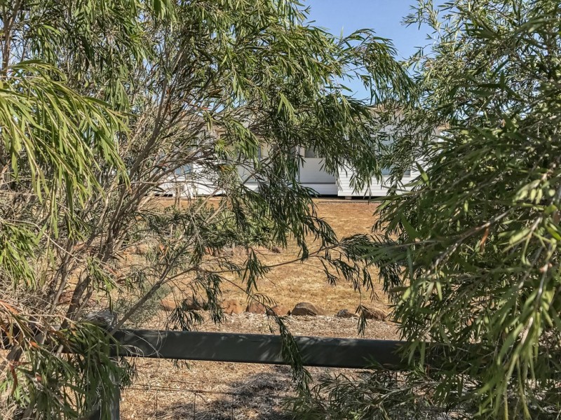 148 Sandalwood Avenue East, Dalby QLD 4405