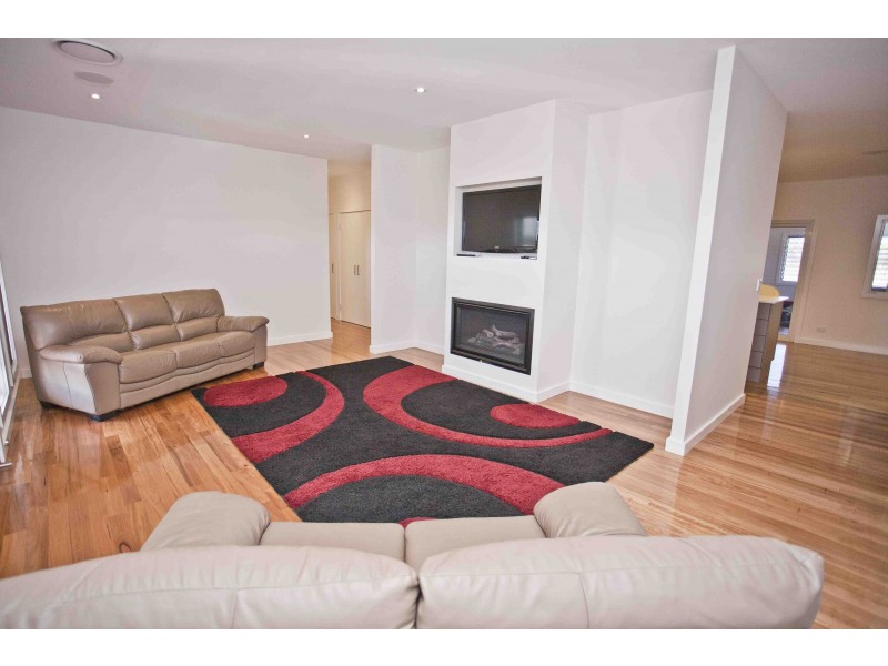 45 Southern Cross Drive, Dalby QLD 4405