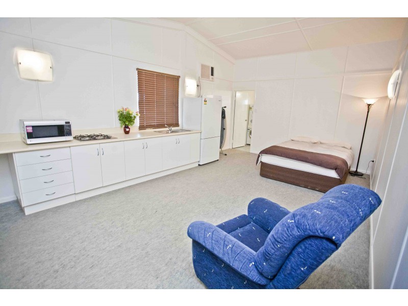 45 Southern Cross Drive, Dalby QLD 4405