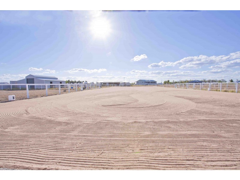 45 Southern Cross Drive, Dalby QLD 4405