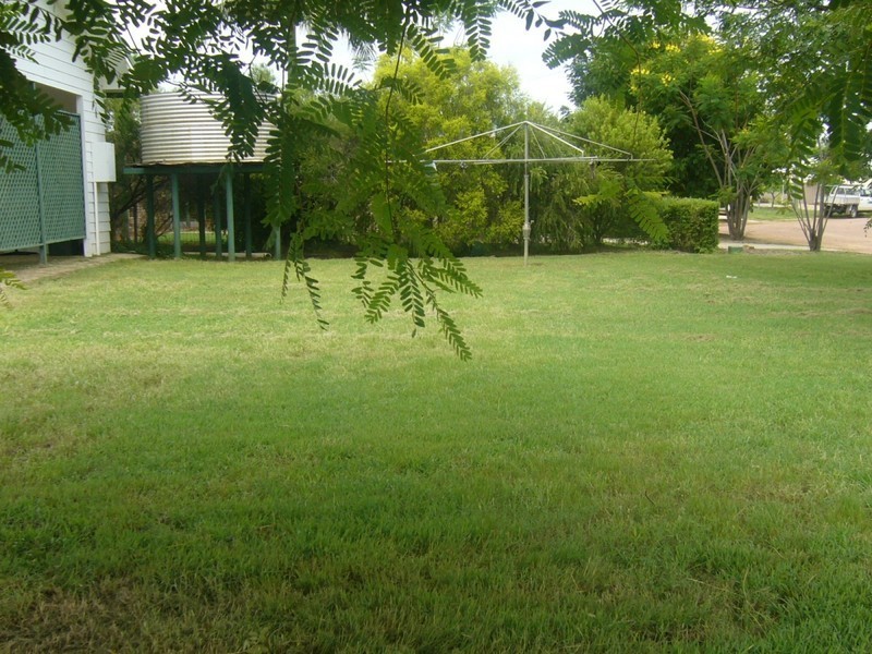 50 Cassowary Street, Longreach QLD 4730