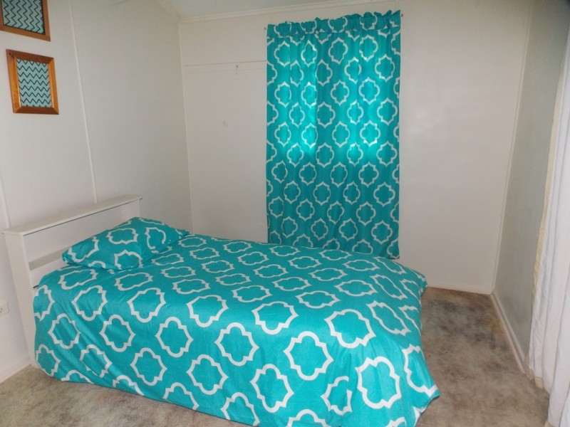 5 FLORA STREET, Blackall QLD 4472