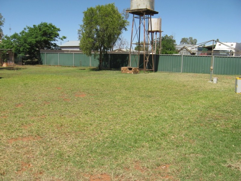 72 Quarrion Street, Quilpie QLD 4480