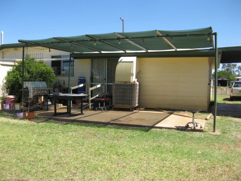 72 Quarrion Street, Quilpie QLD 4480