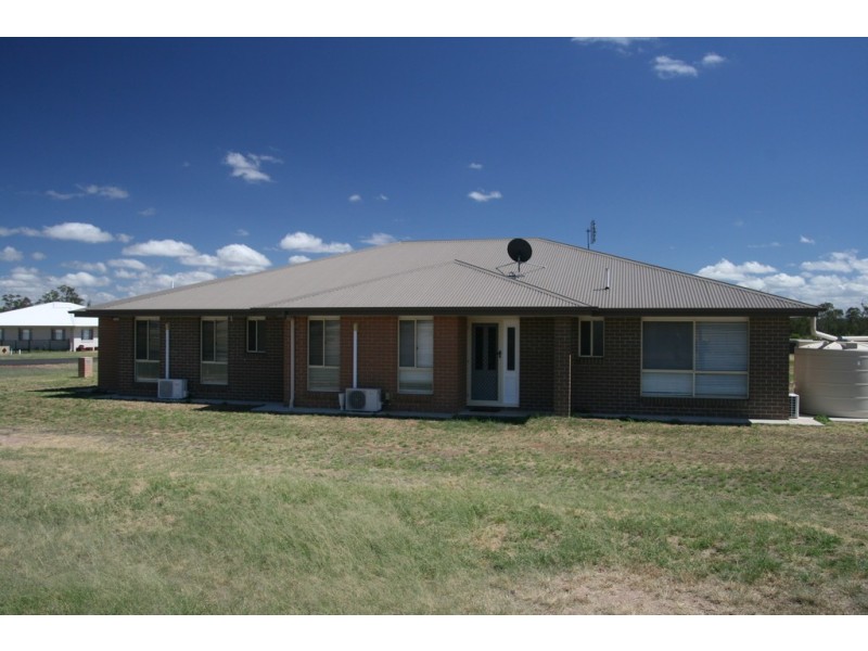 5 Sweetapple Drive, Miles QLD 4415