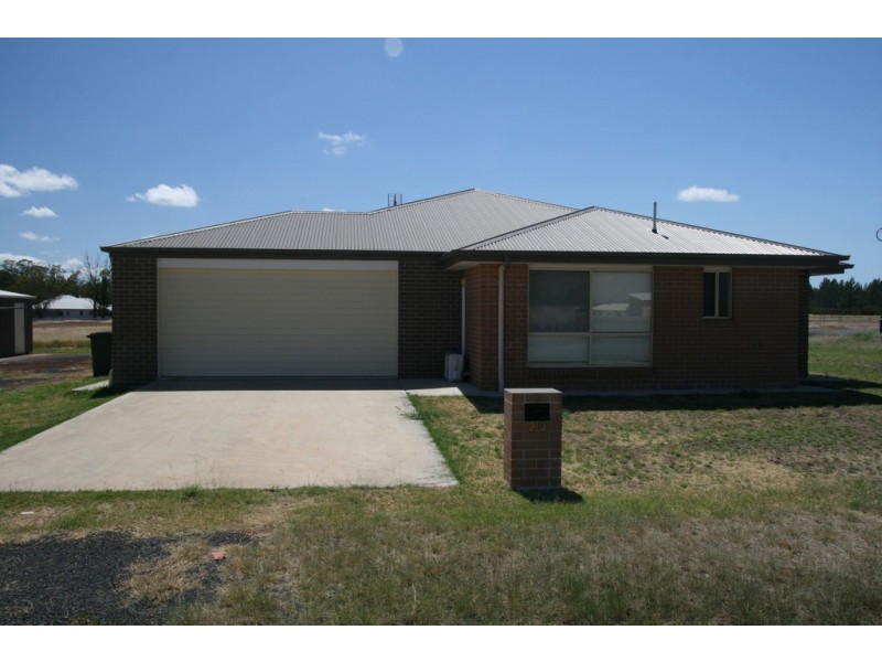 5 Sweetapple Drive, Miles QLD 4415