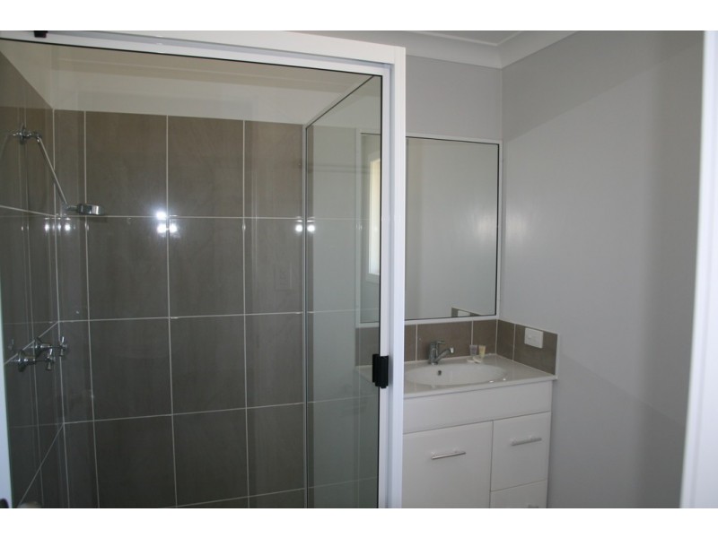 5 Sweetapple Drive, Miles QLD 4415