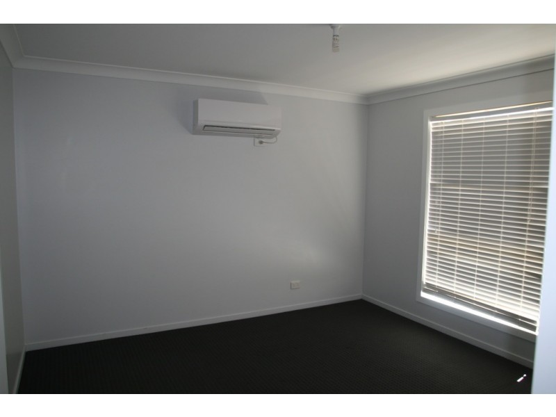 5 Sweetapple Drive, Miles QLD 4415