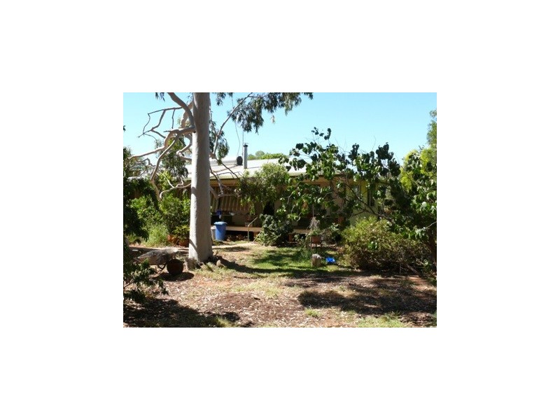 ` Loch Lomond, Mitchell QLD 4465