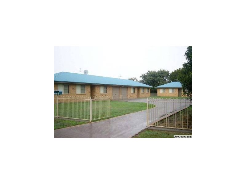 2/32 Lane, St George QLD 4487