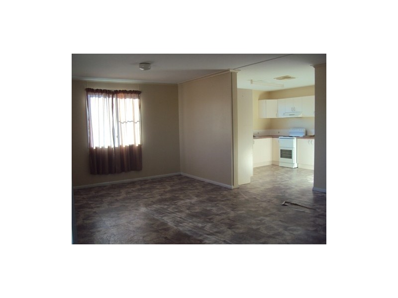 28 Swallow Street, Longreach QLD 4730